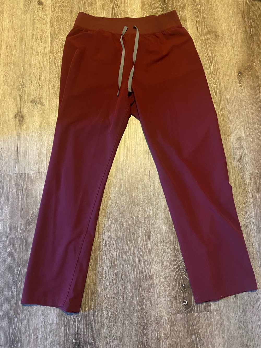 Figs Women XL Livingston Pants in Burgundy